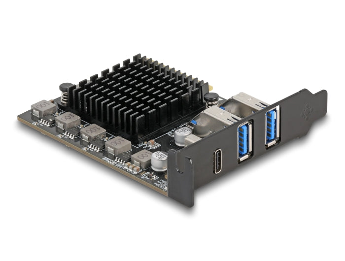כרטיס PCI Express x4 מציה יציאת USB Type-C במהירות 20 ג'יגה-ביט ו-2 יציאות USB Type-A במהירות 10 ג'יגה-ביט לשנייה