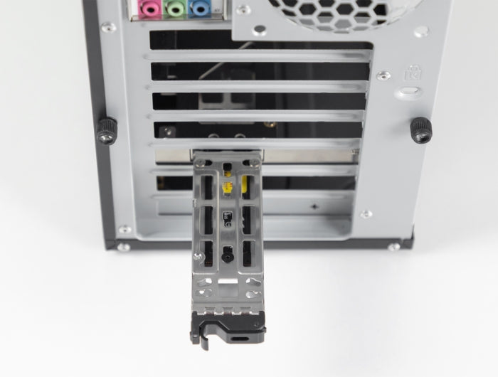 מגירה נשלפת PCI-E x4 לכונן דיסק M.2 NMVe SSD - delock.israel