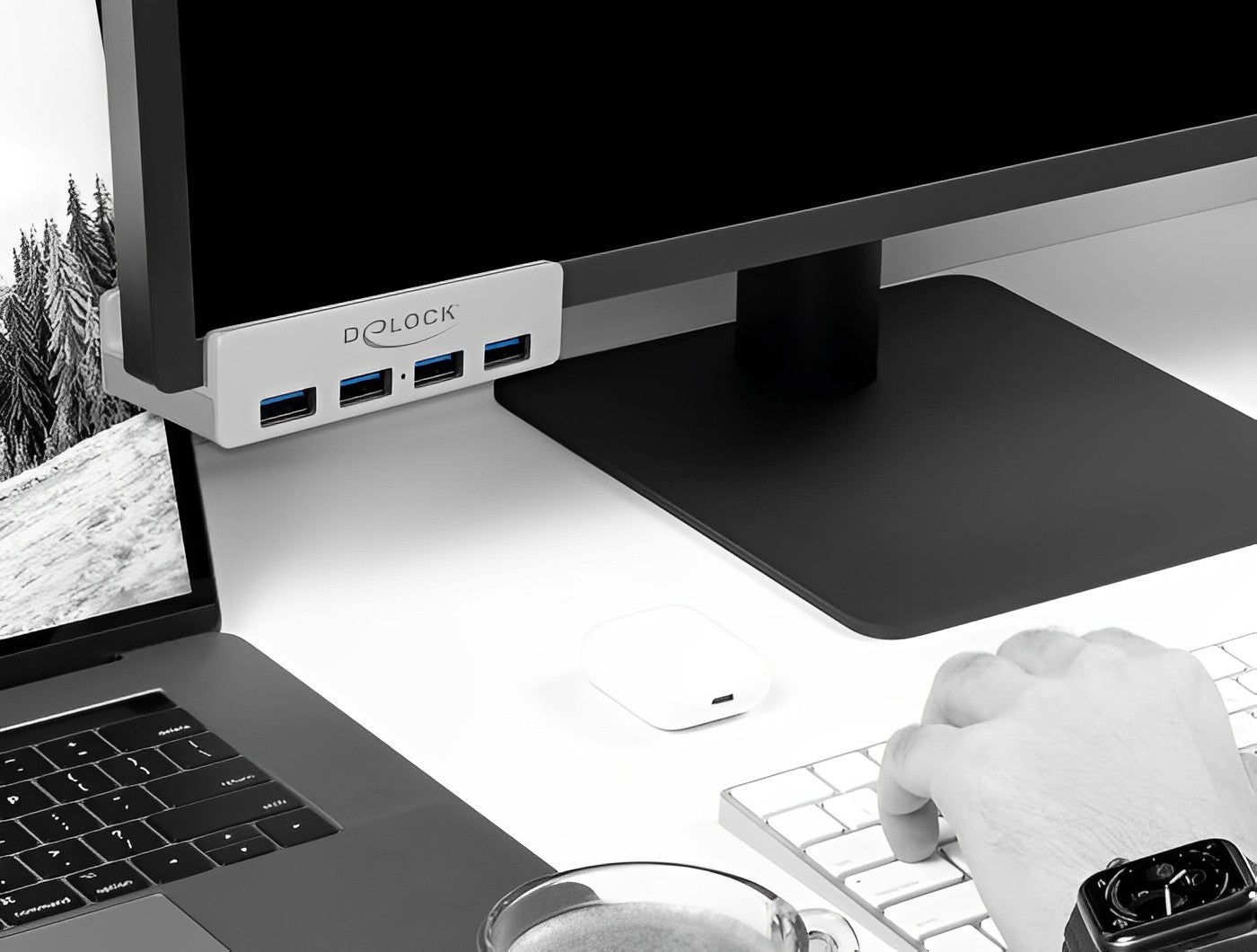 מפצל USB 3.0 5Gbps לתלייה על המסך עם 4 יציאות USB-A - delock.israel