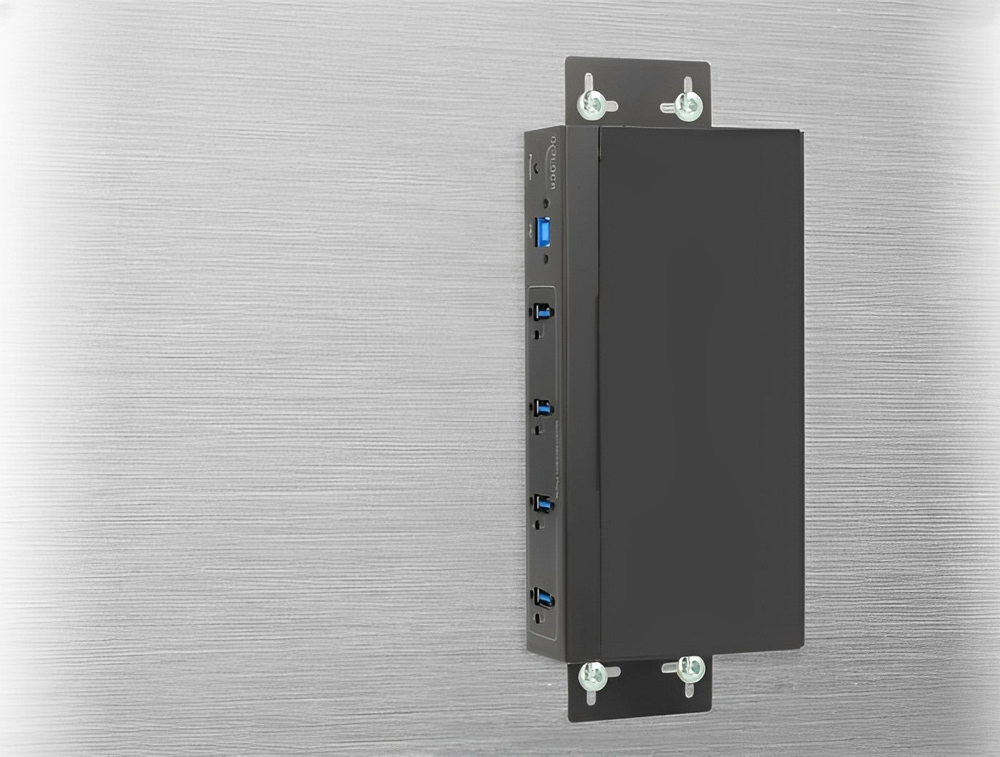מפצל תעשייתי USB 3.0 5Gbps 15kV ESD אקטיבי עם 4 יציאות USB-A - delock.israel