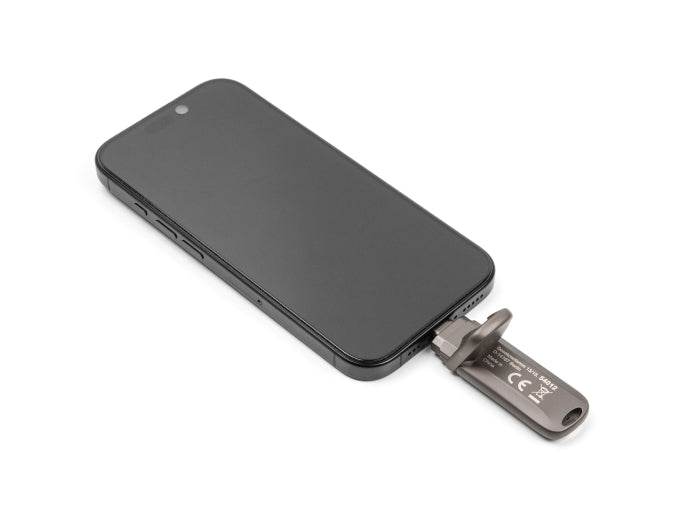 זיכרון נייד USB-C מבית Delock גרמניה מיועד לאחסון והעברת נתונים ומציע מהירויות קריאה יוצאות דופן של 1980MB/s ונפח אחסון גדול של 256GB