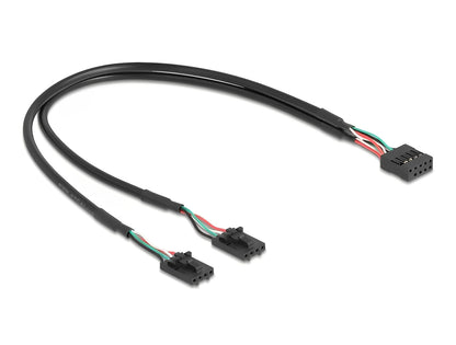 כבל USB 2.0 מבית Delock גרמניה מאפשר חיבור בין שני מחברי USB 2.0 פנימיים מסוג pin header בתצורת 10 ו-4 פינים ובמרווח של 2.54 מ"מ