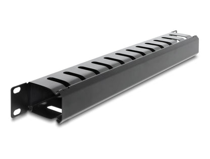 פאנל לניתוב כבלים (Routing Panel) מקצועי מבית Delock גרמניה המיועד להתקנה בארונות תקשורת סטנדרטיים בגודל 19 אינץ