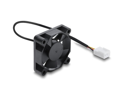מאוורר קירור 12V DC מבית Delock גרמניה מתאים לקירור רכיבי מחשב באמצעות זרימת אוויר מקבילה