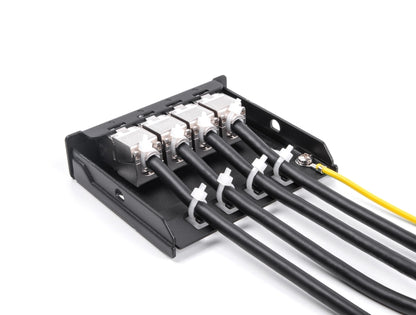 פאץ' פאנל ריק מבית Delock גרמניה מתאים להתקנת מודולי Keystone RJ45 בדרך קלה