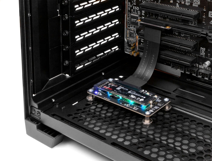 מתאם רייזר זה מבית Delock גרמניה מאפשר חיבור של כונני M.2 SSD המבוססים על ממשק PCIe (NVMe) בפורמטים 2280, 2260, 2242 ו-2230 לחריץ PCIe x4