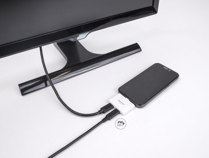 מתאם תצוגה USB-C של Delock המיועד לחיבור צגים ומסוגל לספק חשמל להתקן המארח