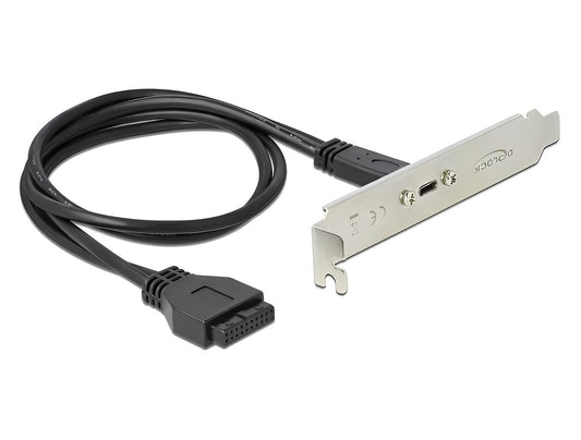 לוחית קצה USB 5Gbps מבית DELOCK גרמניה המאפשרת להוסיף למארז המחשב יציאת USB Type-C חיצוניות תוך ניצול החיבורים הפנימיים של לוח האם