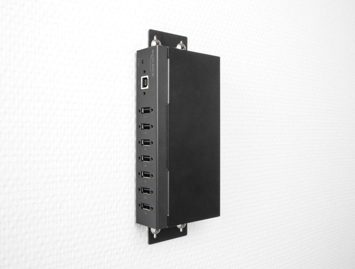 מפצל USB 2.0 תעשייתי 7 יציאות Type-A מבית Delock גרמניה נועד לשימושים מקצועיים ומתחבר למחשב דרך ממשק USB Type-A